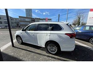 Mitsubishi Outlander (GF0/GG)