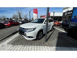 Mitsubishi Outlander (GF0/GG)