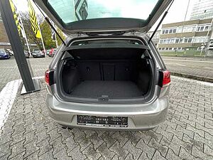 Volkswagen Golf VII Lim. 1.4 TSI BMT Cup