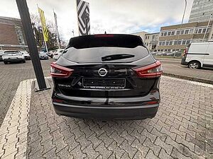 Nissan Qashqai Acenta 1.3 DIG-T 4x2 Acenta 1.3 DIG-T 4x2