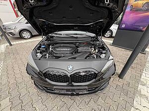 BMW M135 i xDrive 