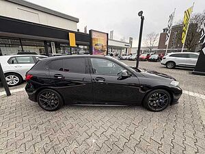 BMW M135 i xDrive 