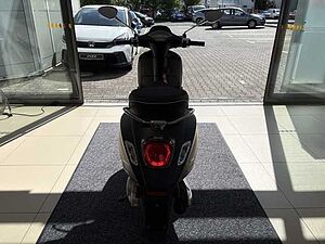 Vespa Sprint S 50 Sprint 50 i-Get Vespa Sprint S 