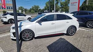 Kia cee'd GT 1.6 T-GDI 