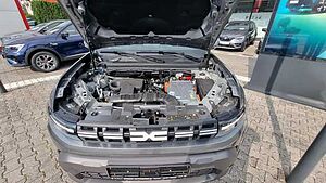 Dacia Duster III Hybrid 140 Journey 