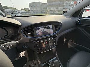 Hyundai IONIQ Premium Hybrid 
