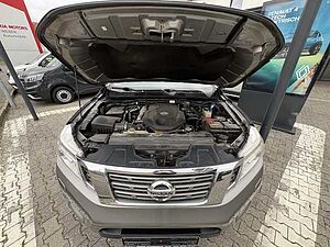 Nissan Navara NP300 Tekna Double Cab 4x4 