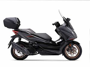Honda Forza 125 mit Smart Top Case 2025 Forza 125 mit 