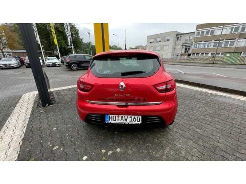 Renault Clio IV LIMITED 1.2 16V 75