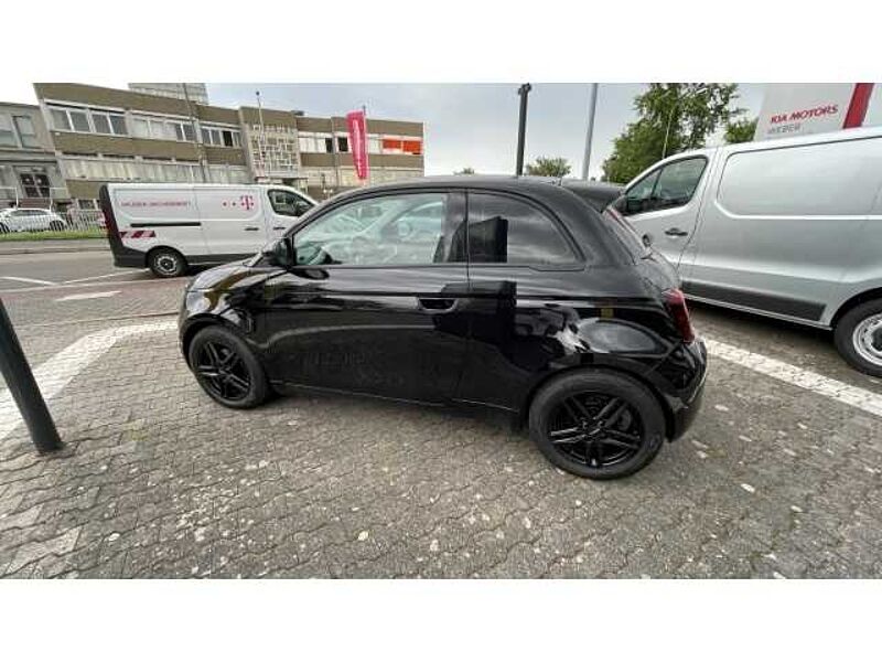 Fiat 500e e 3+1 Icon (332) Lim. Navi