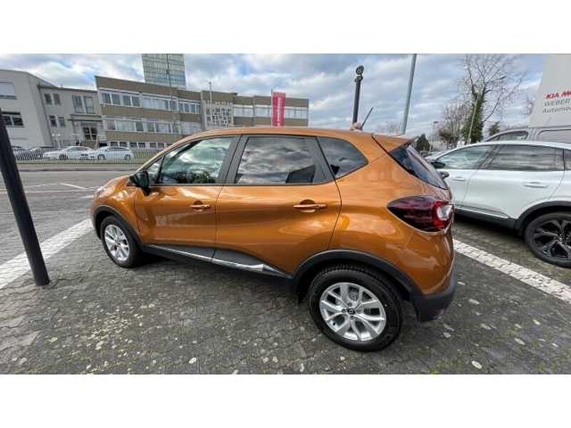 Renault Captur LIMITED TCe 130 GPF (