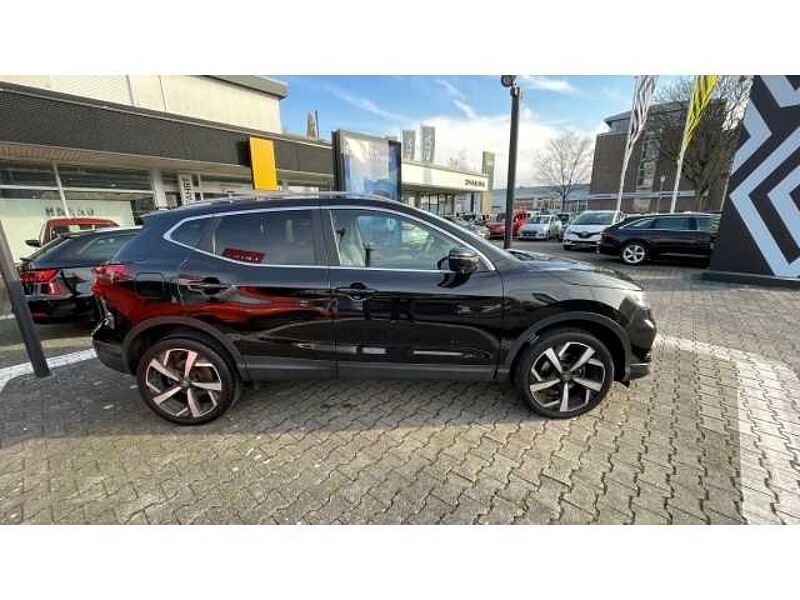 Nissan Qashqai Tekna 1.3 DIG-T EU6d-T Navi LED