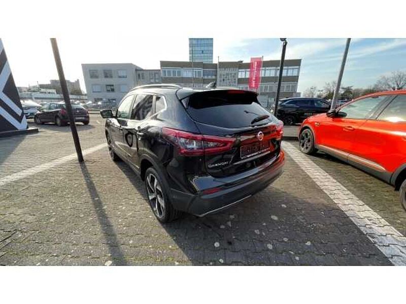 Nissan Qashqai Tekna 1.3 DIG-T EU6d-T Navi LED