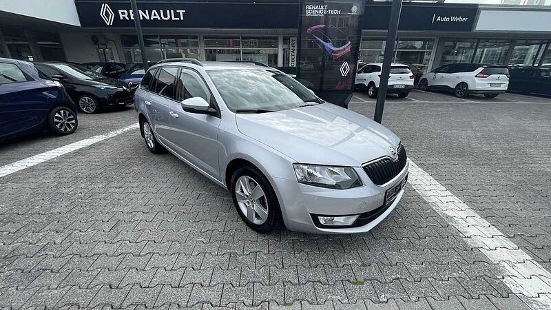 SKODA Octavia Combi (5E5) Elegance