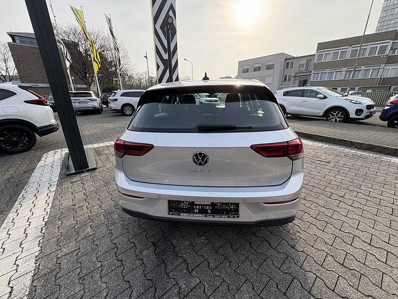 Volkswagen Golf VIII Life 1.5 TSI