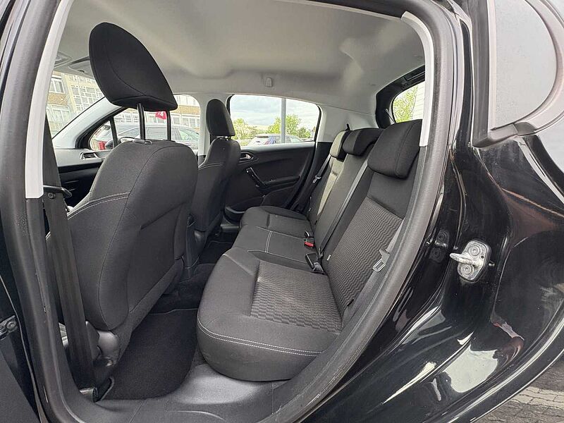 Peugeot 208 Active 110 Pure Tech