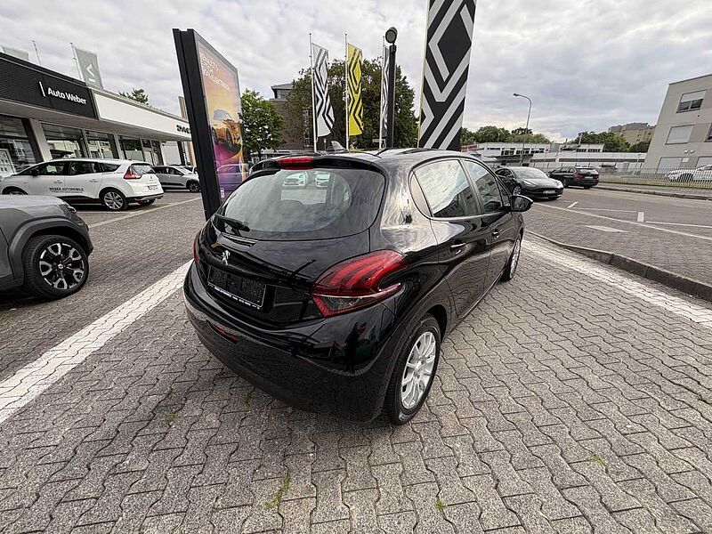 Peugeot 208 Active 110 Pure Tech