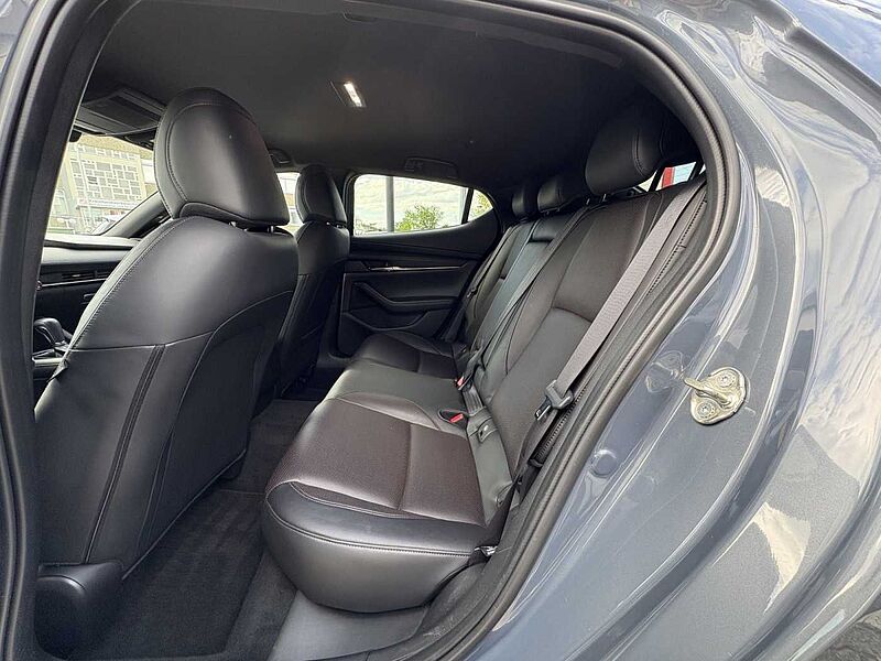 Mazda 3 Skyactiv-X AWD M-Hybrid Selection