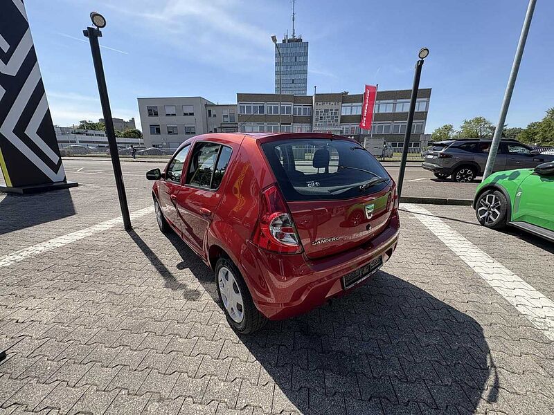 Dacia Sandero Laureate