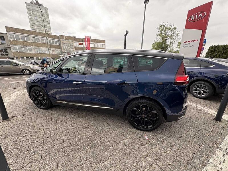 Renault Scenic IV Grand Black Edition