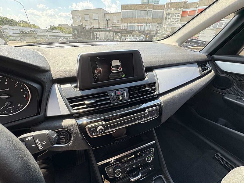 BMW 216 Active Tourer Active Tourer 216 i Advantage