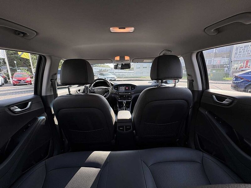 Hyundai IONIQ Premium Hybrid