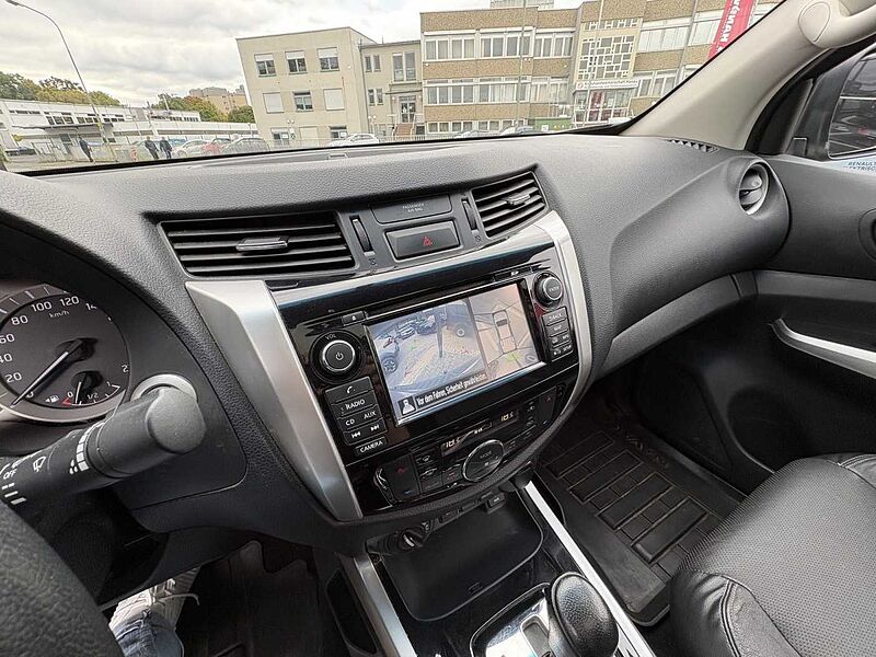 Nissan Navara NP300 Tekna Double Cab 4x4