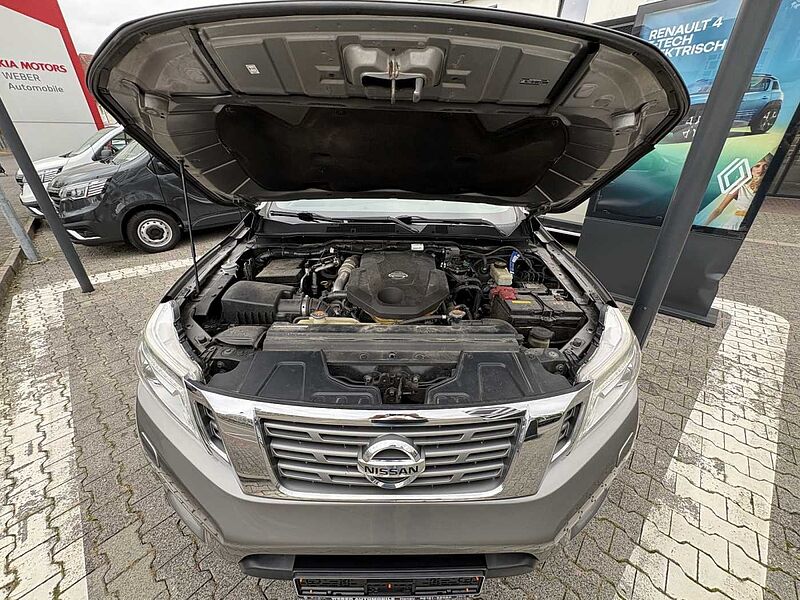 Nissan Navara NP300 Tekna Double Cab 4x4