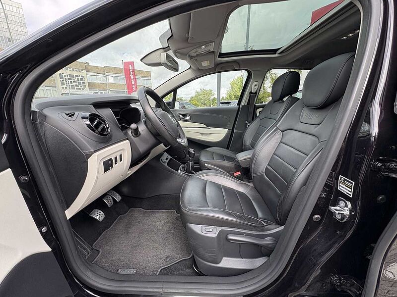 Renault Captur Initiale Paris